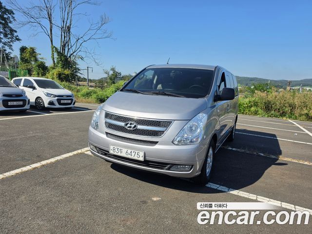 Hyundai Starex 2012 — photo 2