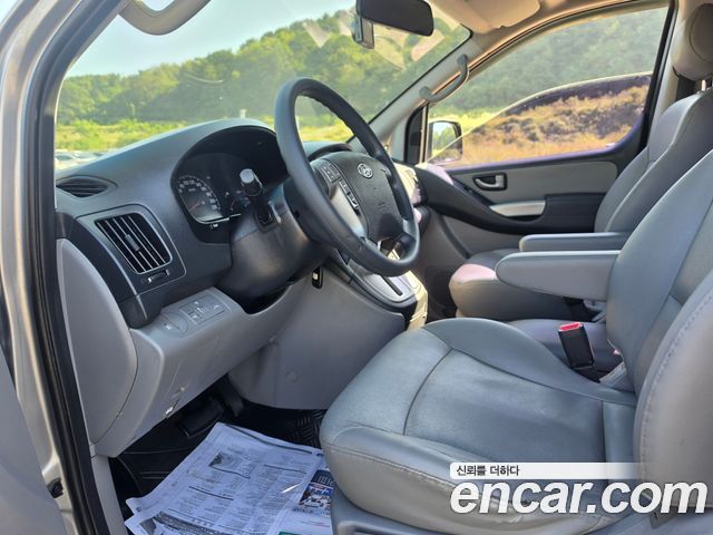 Hyundai Starex 2012 — photo 9