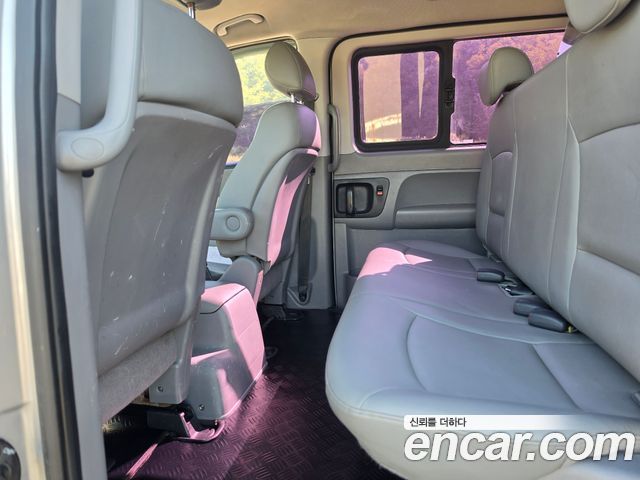 Hyundai Starex 2012 — photo 10