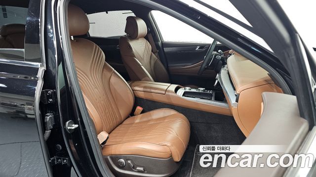 Genesis G80 2023 — photo 17