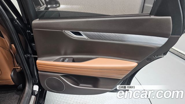 Genesis G80 2023 — photo 15