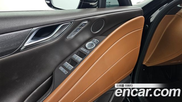 Genesis G80 2023 — photo 27