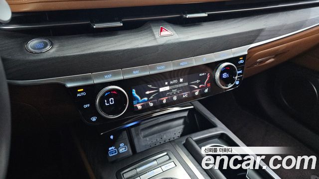 Genesis G80 2023 — photo 29