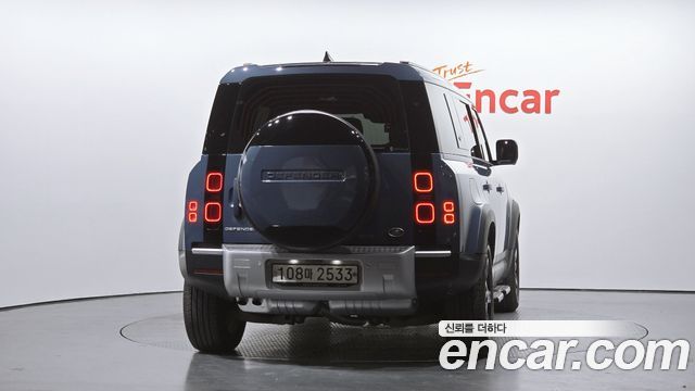 Land Rover Defender 2020 — photo 4