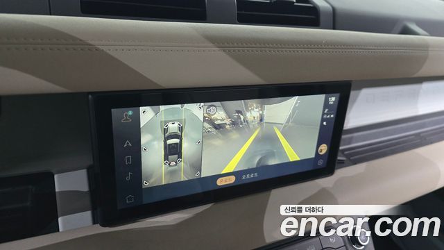 Land Rover Defender 2020 — photo 20