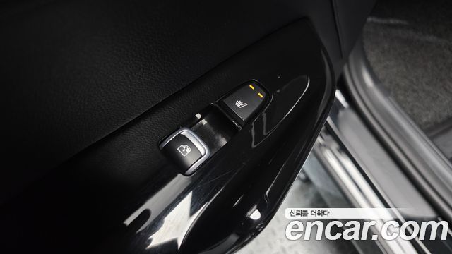 Kia K5 2023 — photo 20