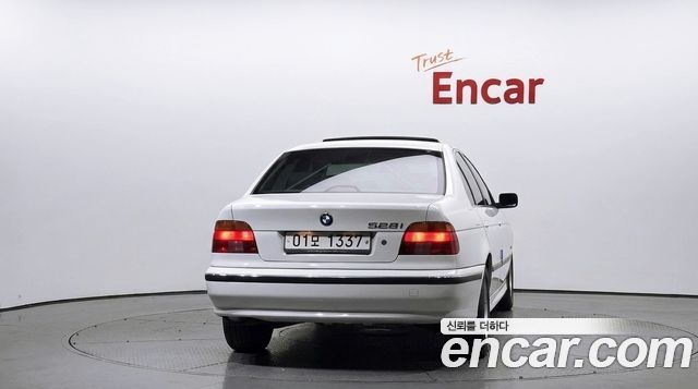 BMW 5-Series 1996 — photo 4
