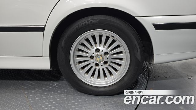 BMW 5-Series 1996 — photo 7