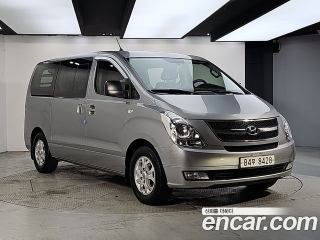 Hyundai Starex 2014 — photo 2