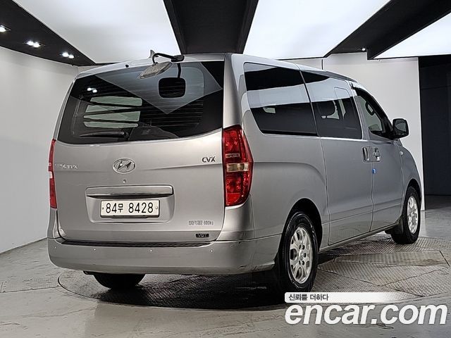 Hyundai Starex 2014 — photo 4