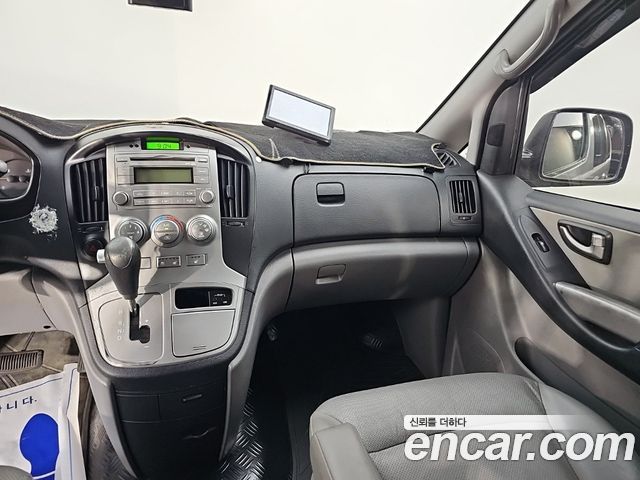 Hyundai Starex 2014 — photo 10