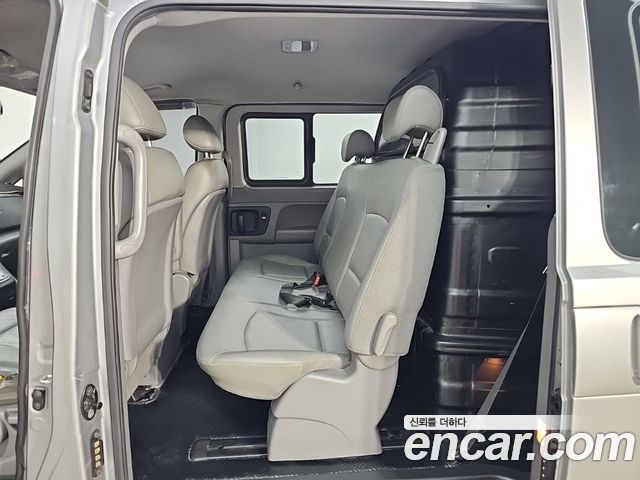 Hyundai Starex 2014 — photo 12