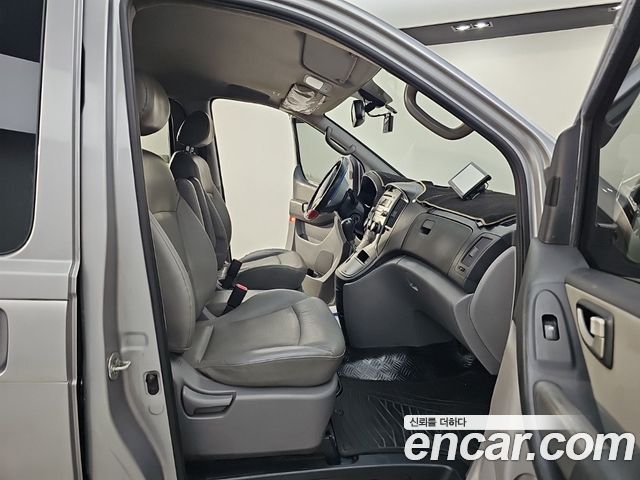 Hyundai Starex 2014 — photo 19