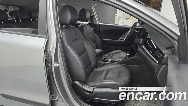 Kia Niro 2022 — photo 16
