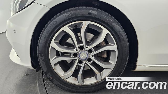 Mercedes-Benz C-Class 2017 — photo 5