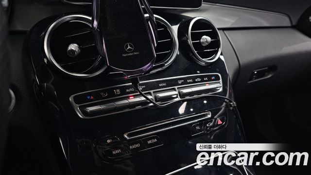 Mercedes-Benz C-Class 2017 — photo 13