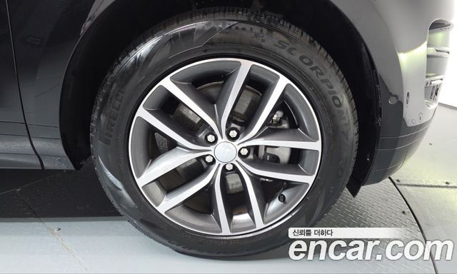 Land Rover Range Rover Evoque 2026 — photo 7