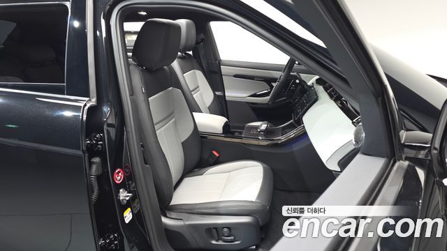 Land Rover Range Rover Evoque 2026 — photo 16