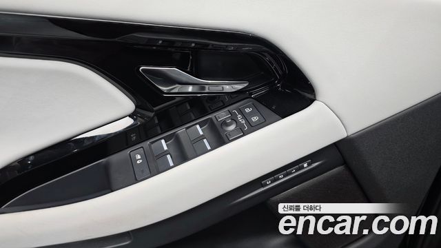 Land Rover Range Rover Evoque 2026 — photo 31