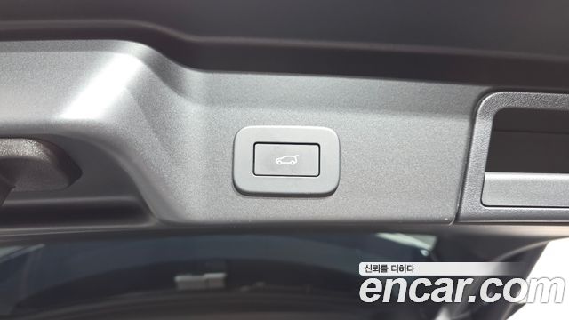 Land Rover Range Rover Evoque 2026 — photo 32