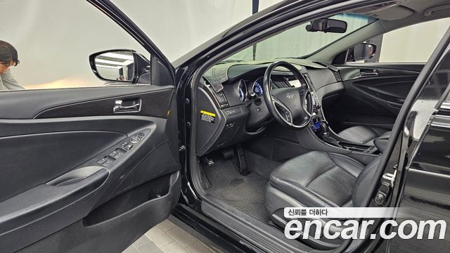 Hyundai Sonata 2013 — photo 13