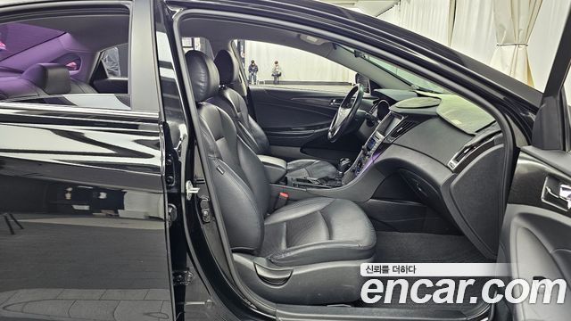 Hyundai Sonata 2013 — photo 17