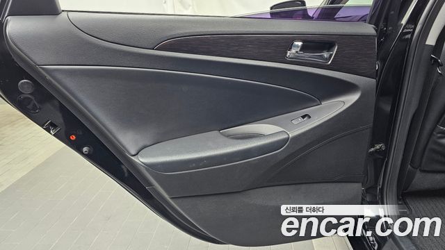 Hyundai Sonata 2013 — photo 15