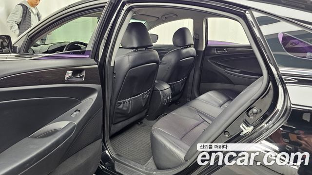Hyundai Sonata 2013 — photo 16