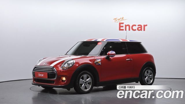 Mini Cooper 2015 — photo 1
