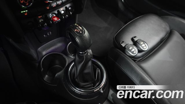 Mini Cooper 2015 — photo 9