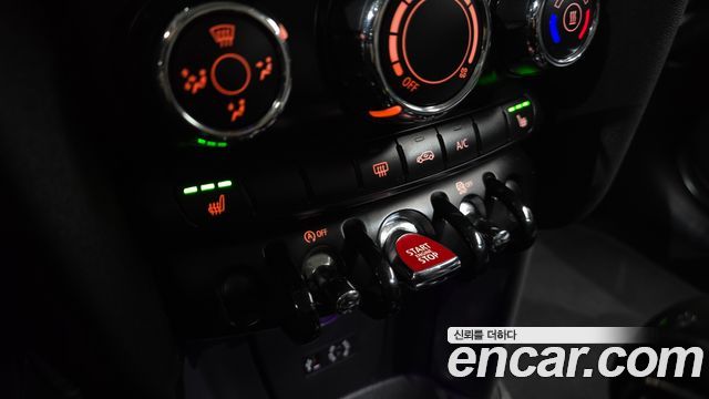 Mini Cooper 2015 — photo 19