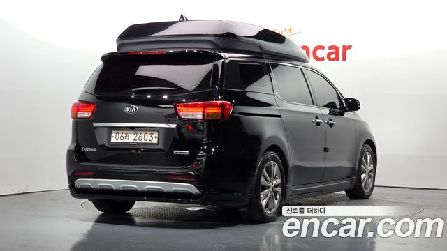 Kia Canival 2018 — photo 2