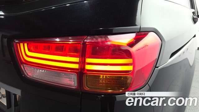 Kia Canival 2018 — photo 9