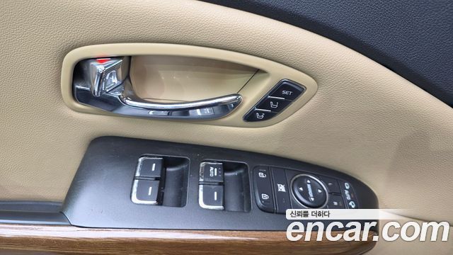 Kia Canival 2018 — photo 27