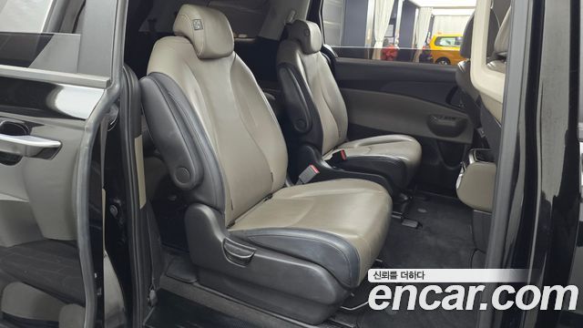 Kia Canival 2025 — photo 17