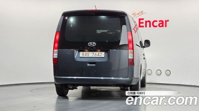 Hyundai Staria 2022 — photo 4
