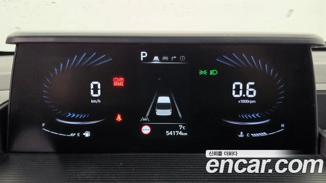 Hyundai Staria 2022 — photo 11