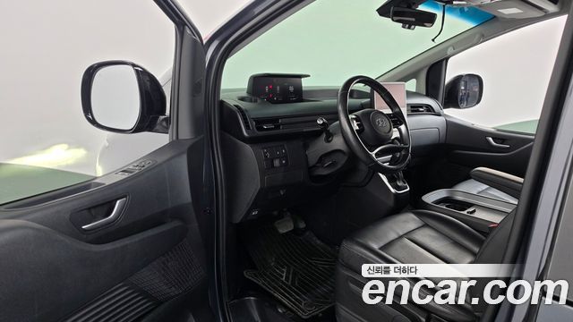 Hyundai Staria 2022 — photo 13