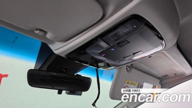 Hyundai Staria 2022 — photo 26