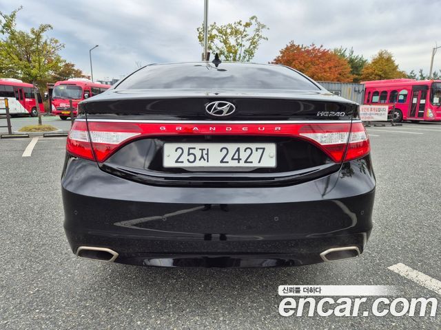 Hyundai Grandeur 2015 — photo 4
