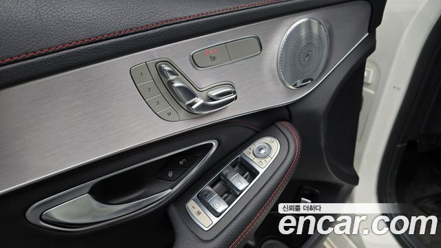 Mercedes-Benz C-Class 2018 — photo 29