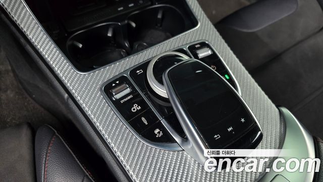 Mercedes-Benz C-Class 2018 — photo 30