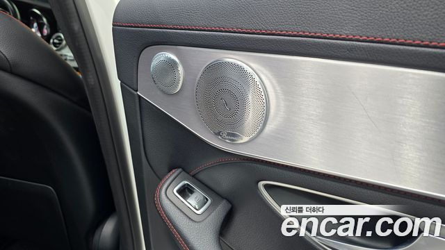 Mercedes-Benz C-Class 2018 — photo 31