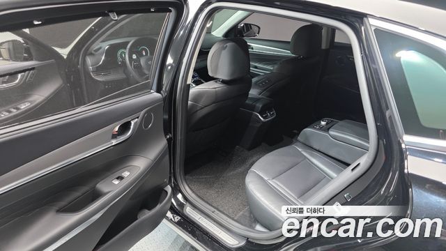 Hyundai Grandeur 2022 — photo 17