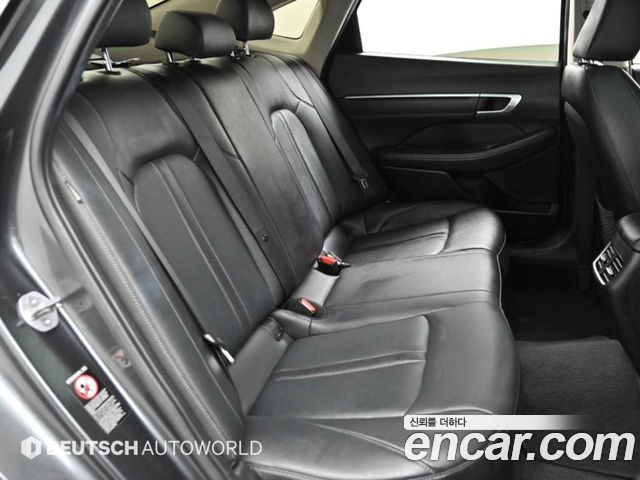 Hyundai Sonata 2023 — photo 12