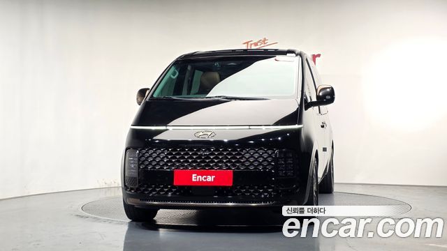 Hyundai Staria 2022 — photo 3