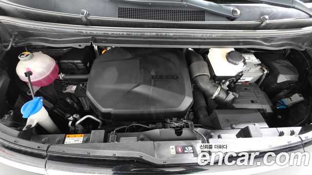 Hyundai Staria 2022 — photo 6