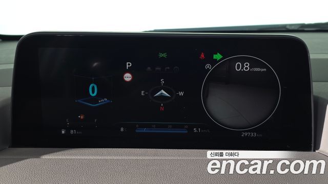 Hyundai Staria 2022 — photo 11