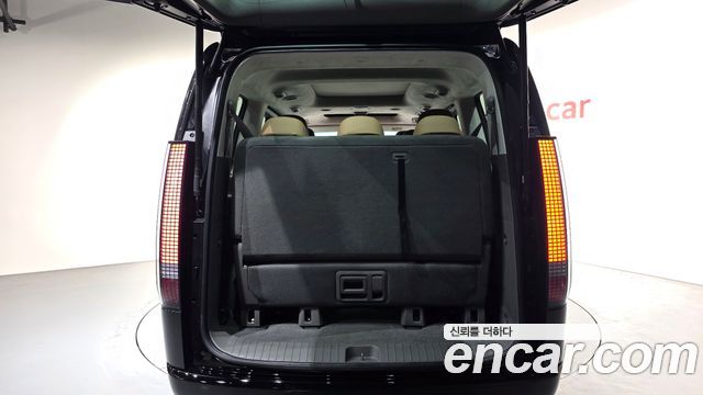 Hyundai Staria 2022 — photo 25