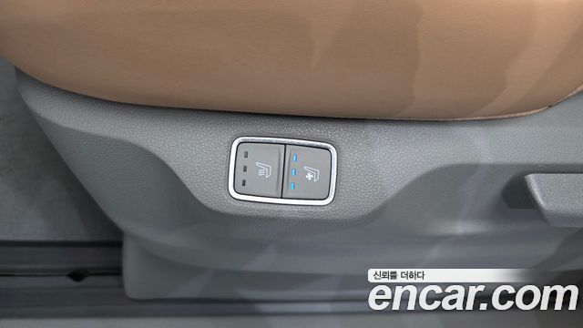Hyundai Staria 2022 — photo 31